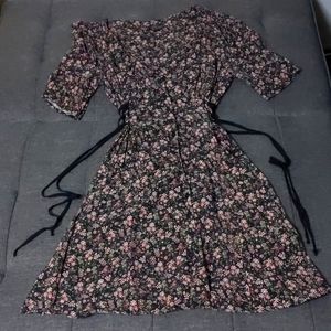 Beautiful midi/mini dress adjustable at the waist